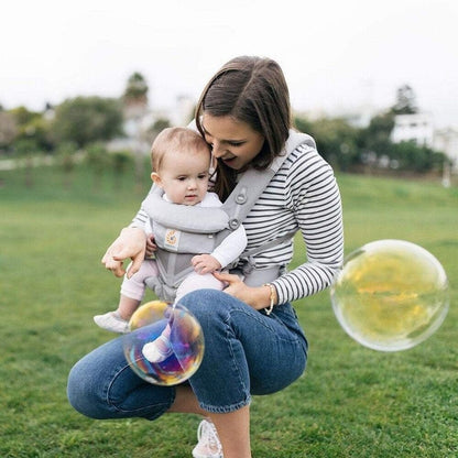 Porte Bébé - BreathBabyBag™ - Gris - Mon voyage bébé